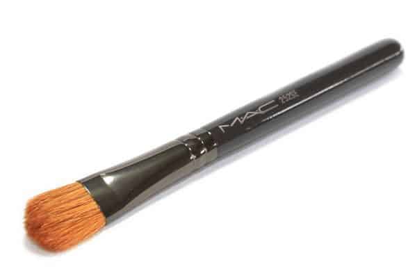 The ULTIMATE Guide to Makeup Brushes 21