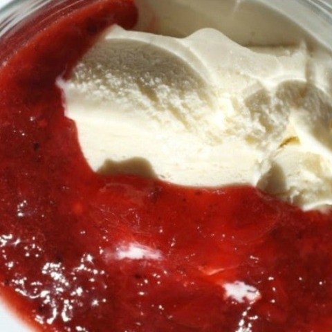 easy home made strawberry sauce recipe 6