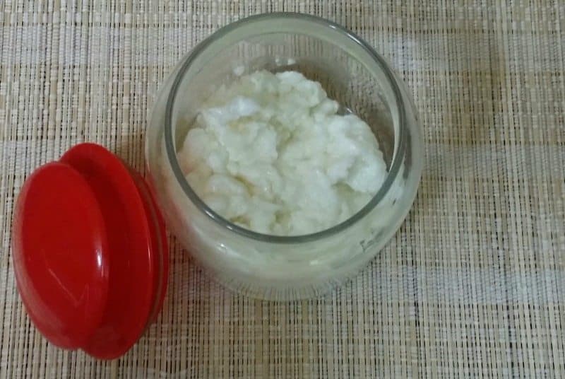 DIY Hair Pack for Frizzy Hair 5