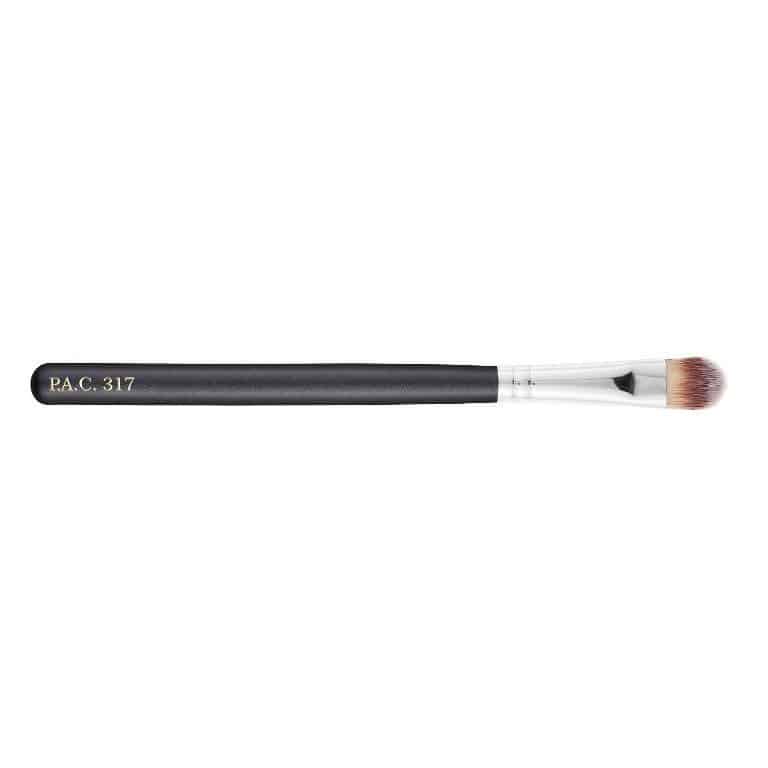 Different Types of Makeup Brushes and Their Uses 2