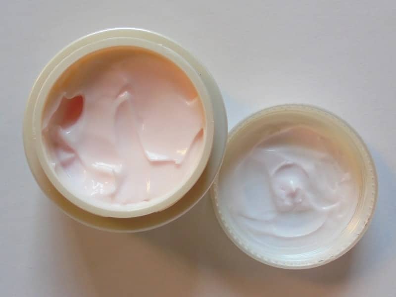 Lakme Peach Milk Soft Creme Review 1