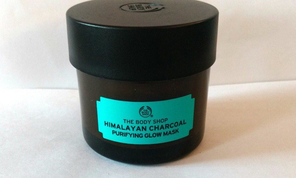 The Body Shop Himalayan Charcoal Purifying Glow Mask 2